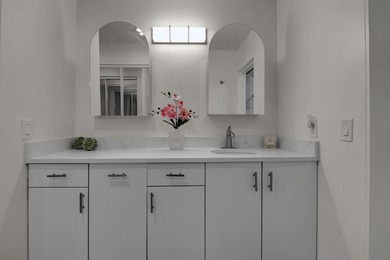 NEW, NEW, NEW!! Priced to SELL!!!! Completely renovated and - photo 25