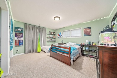 Beyond a grand, gated entrance and a picturesque quarter-mile - photo 36