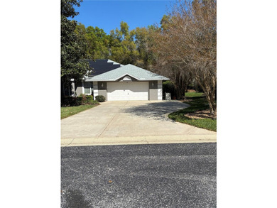 Beautiful pool home located in the desirable Grand Park - photo 3