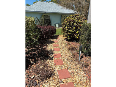 Beautiful pool home located in the desirable Grand Park - photo 8