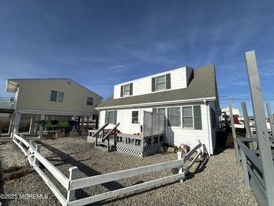 Chance to own your very own marina! Property includes 2 deeds - photo 9