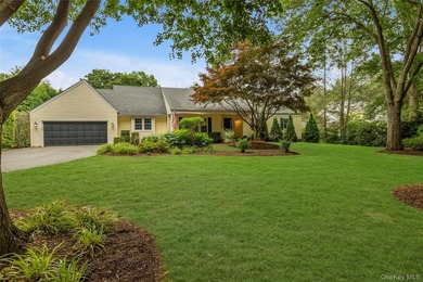Nestled on a quiet private cul-de-sac, this beautiful 3-bedroom - photo 1