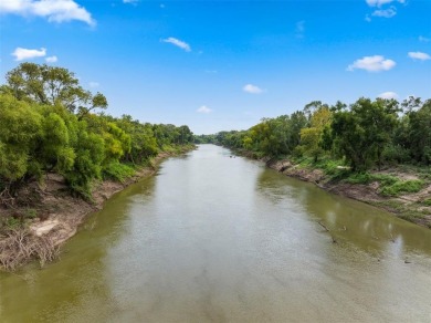 (private lake, pond, creek) Acreage For Sale in Centerville Texas