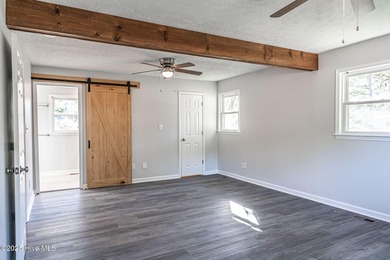 Exquisite single-story brick ranch in a prime, highly - photo 22