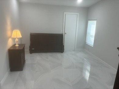 (In a 55 and over community) Lovely unfurnished 2 bedrooms and 2 - photo 22