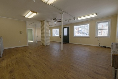 Tremendous commercial opportunity in a high-visibility location - photo 23