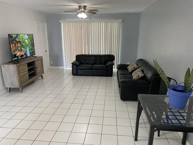 All ages cozy 1-bedroom, 1-bathroom oasis. This charming unit - photo 3