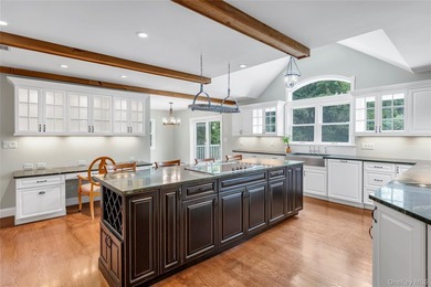Nestled on a quiet private cul-de-sac, this beautiful 3-bedroom - photo 4