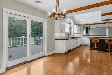 Nestled on a quiet private cul-de-sac, this beautiful 3-bedroom - photo 8