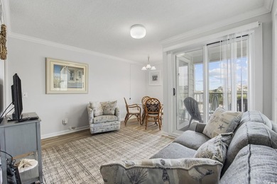 This beautifully 2-bedroom, 2-bathroom condo offers the perfect - photo 9