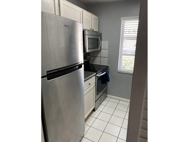 All ages cozy 1-bedroom, 1-bathroom oasis. This charming unit - photo 9