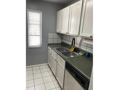 All ages cozy 1-bedroom, 1-bathroom oasis. This charming unit - photo 10