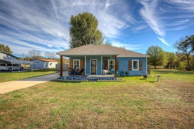 Lake Home For Sale in East Tawakoni, Texas