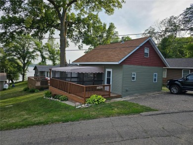 Lake Home Sale Pending in New London Twp, Minnesota
