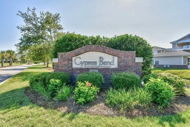 You will love this beautiful top floor end unit offering 2 - photo 2
