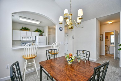 You will love this beautiful top floor end unit offering 2 - photo 8