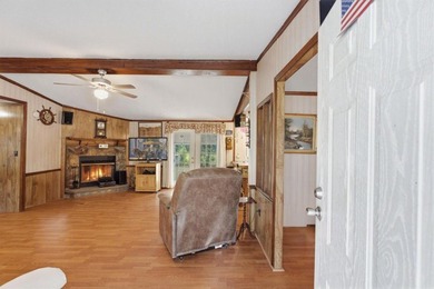 Welcome to Bonneau, home of beautiful Lake Moultrie, where - photo 7