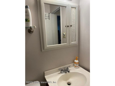 Unique opportunity to own a 1st Floor, 1 bedroom co-op in the - photo 11
