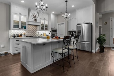Rare & Exceptional custom home in a premier BV NWA neighborhood! - photo 12