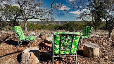 Spectacular and Long Range Country Views. End of road privacy, 1 - photo 4