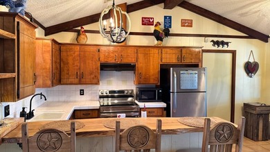 Spectacular and Long Range Country Views. End of road privacy, 1 - photo 9