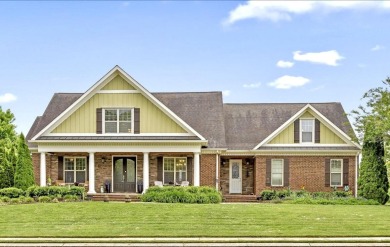 Lake Home For Sale in Ooltewah, Tennessee