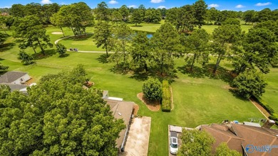 Welcome to golf course living at its finest! This stunning - photo 4