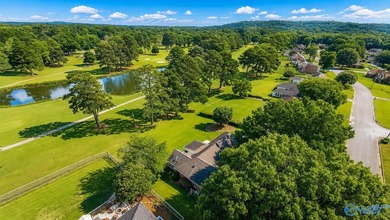 Welcome to golf course living at its finest! This stunning - photo 5