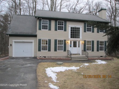 Lake Home For Sale in Tobyhanna, Pennsylvania