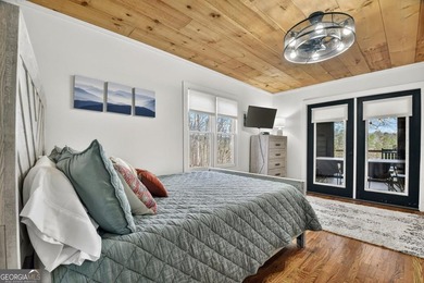 WHIMSICAL BLUE RIDGE LAKEFRONT COTTAGE! Nestled in the heart of - photo 11