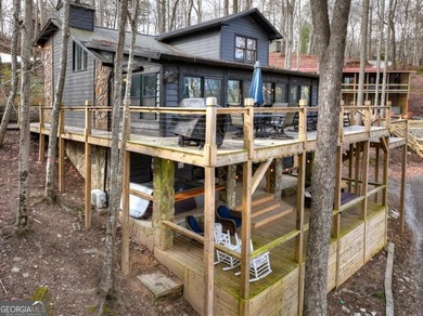 WHIMSICAL BLUE RIDGE LAKEFRONT COTTAGE! Nestled in the heart of - photo 24