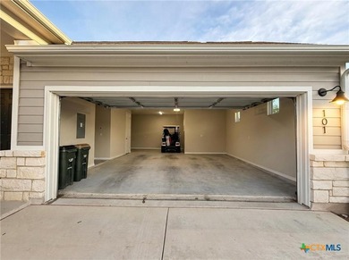 Incredible Ownership Opportunity - Charming Cottage with no rear - photo 31