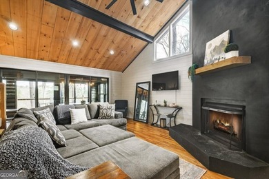WHIMSICAL BLUE RIDGE LAKEFRONT COTTAGE! Nestled in the heart of - photo 39