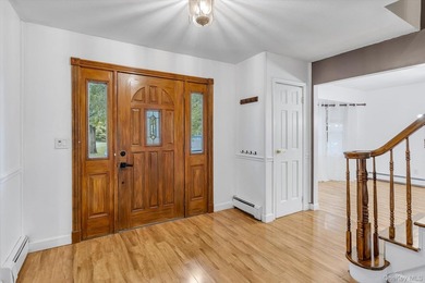 Location, Community, and Convenience! This spacious Colonial is - photo 2