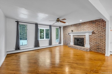 Location, Community, and Convenience! This spacious Colonial is - photo 4