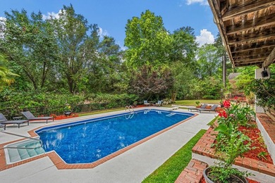 Rustic paradise on the water! This incredible home is in - photo 11