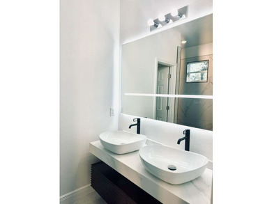 NEW CONSTRUCTION, MODERN ELEGANCE IN THE FRIENDLY CITY OF - photo 13