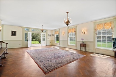 WOLSEY FARM. One of Bedford's most iconic estate - photo 14