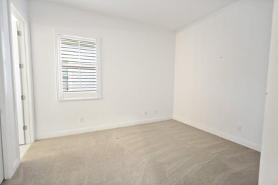 Welcome to both a home and community with endless luxury - photo 14