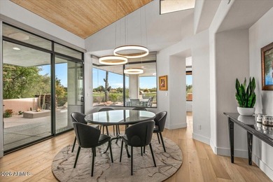 This Bing Hu designed home is the epitome of luxury and - photo 21