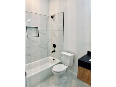 NEW CONSTRUCTION, MODERN ELEGANCE IN THE FRIENDLY CITY OF - photo 24