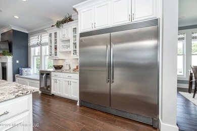 Welcome to one of Ocean Springs East Beach's most exceptional - photo 31