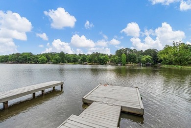 Rustic paradise on the water! This incredible home is in - photo 45