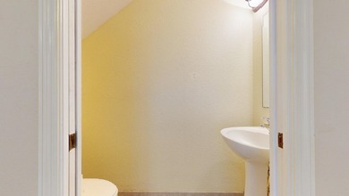 **PRICE REDUCED to match current market value** Welcome to East - photo 7