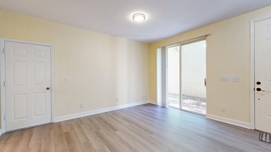 **PRICE REDUCED to match current market value** Welcome to East - photo 9