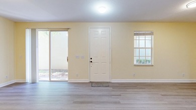 **PRICE REDUCED to match current market value** Welcome to East - photo 10