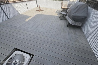 Affordable large townhome with Small HOA, 3 bedrooms, 2 - photo 13