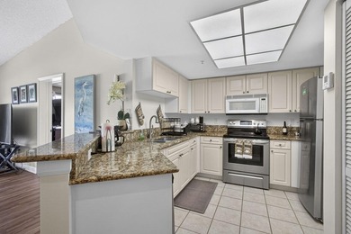 Beautiful third floor condo located in the desirable community - photo 21