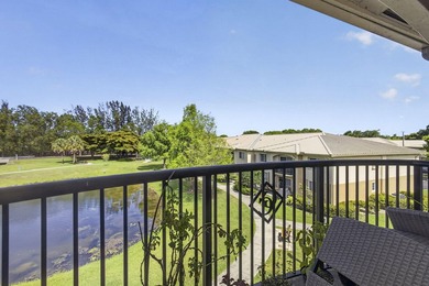 Beautiful third floor condo located in the desirable community - photo 32