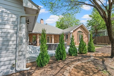 Set beneath a canopy of mature trees, there is an ease to this - photo 37